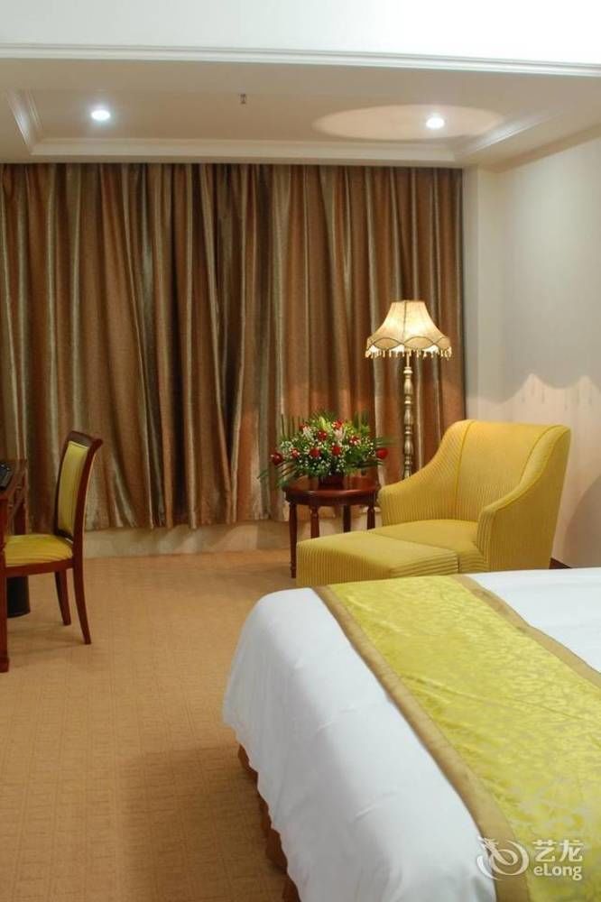 Vienna Hotel Shenzhen Pingdi Zewnętrze zdjęcie