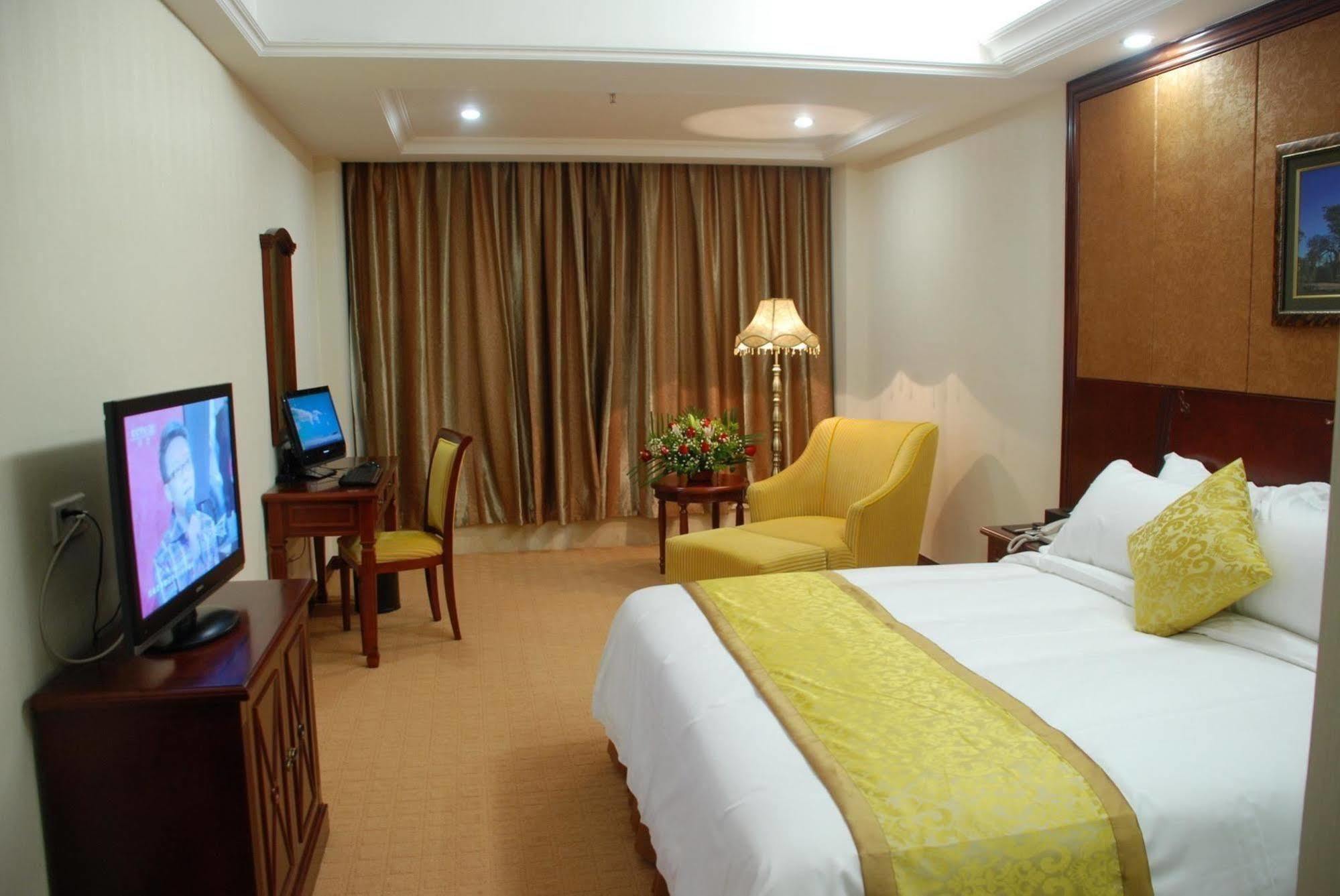 Vienna Hotel Shenzhen Pingdi Zewnętrze zdjęcie